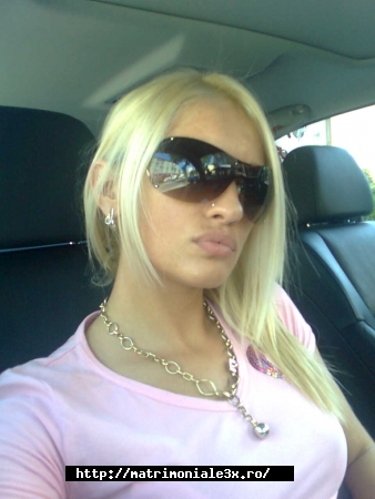 Poza lui amyy